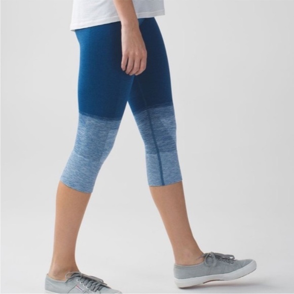 🔥 LULULEMON Seamlessly Street Crop Leggings Women's Size 6 Heather Poseidon Blue - Picture 3 of 12